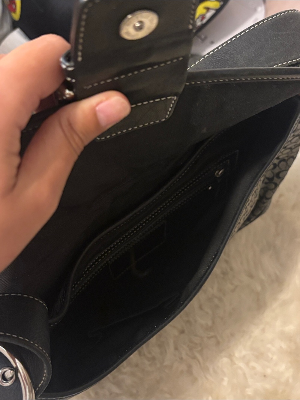 Coach Y2K Vintage Black Signature Canvas Shoulder Bag with Buckle Detail - Picture 4 of 6